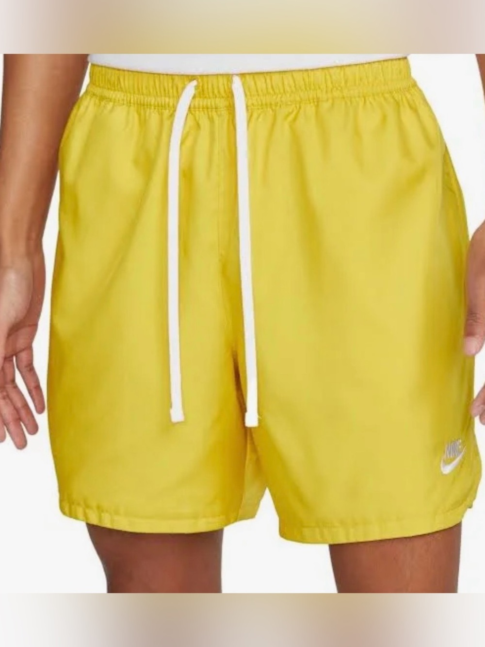 Nike Men's Sportswear Essentials Woven Lined Flow Shorts size XL in yellow